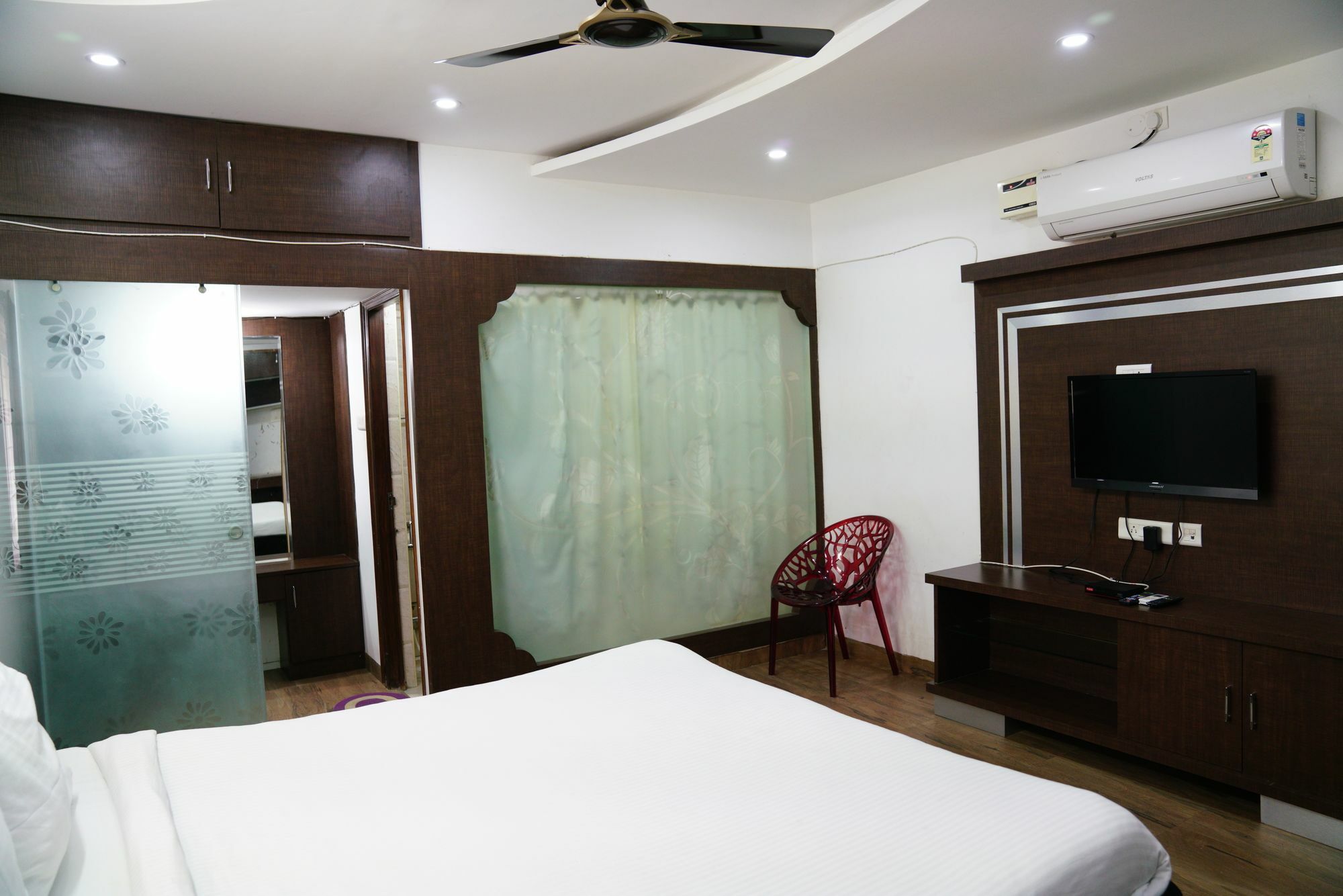 Hitech Shilparamam Guest House Hyderabad Esterno foto